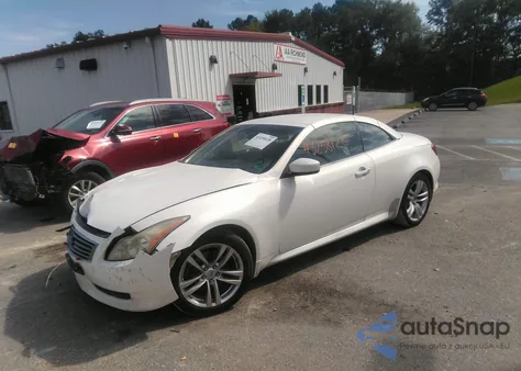 2010 Infiniti G37 z USA, uszkodzony, nr VIN JN1CV6FE2AM353874